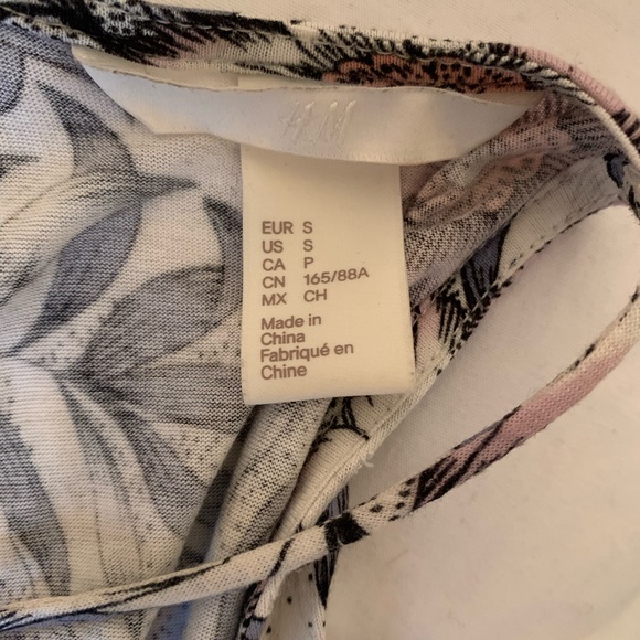 H&M Halter Tank Top - Picture 3 of 3